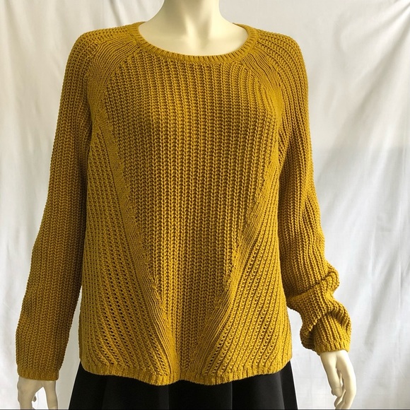 H&M Sweaters - H&M golden mustard cozy sweater size large